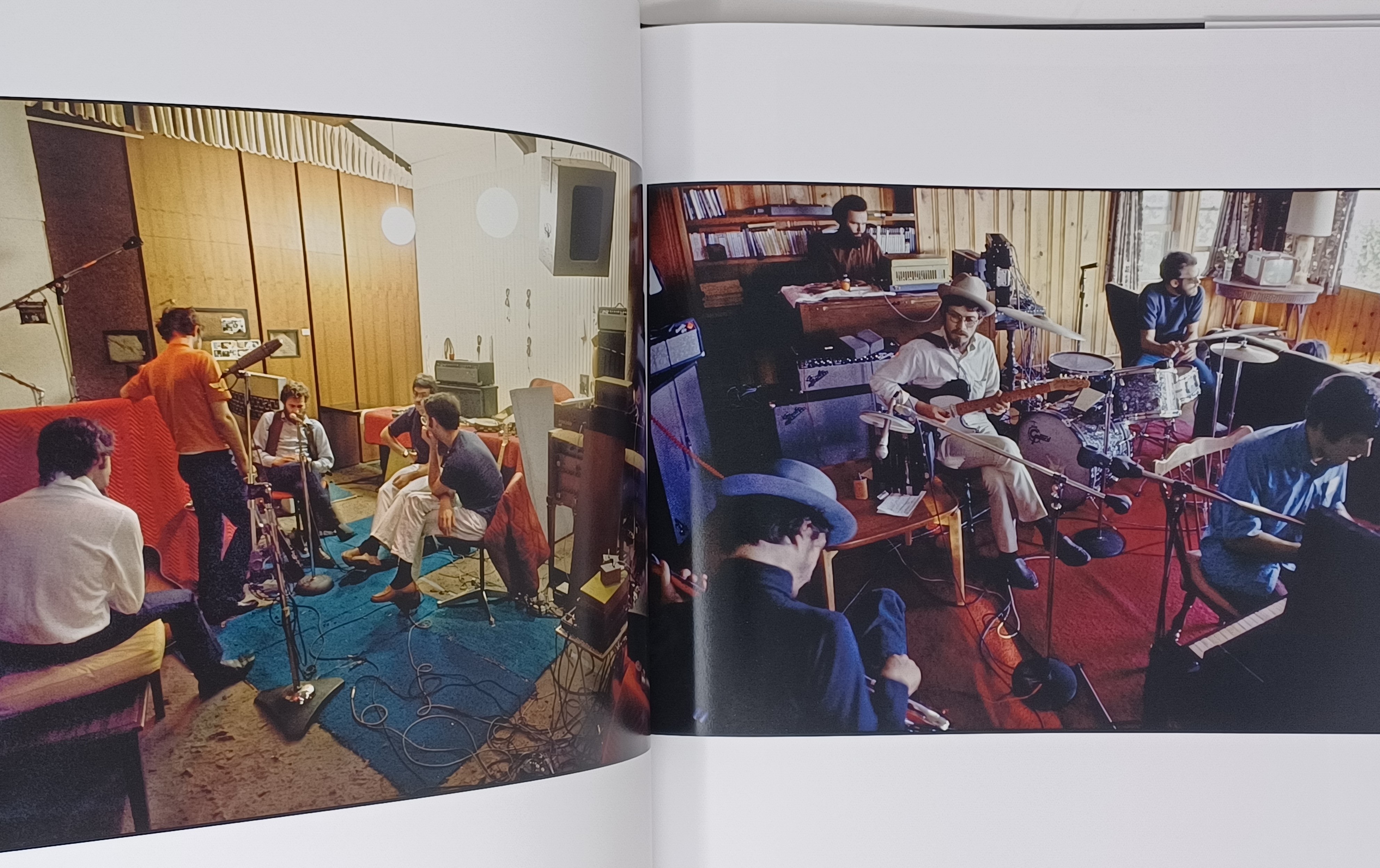 THE BAND PHOTOGRAPHS 1968 - 1969